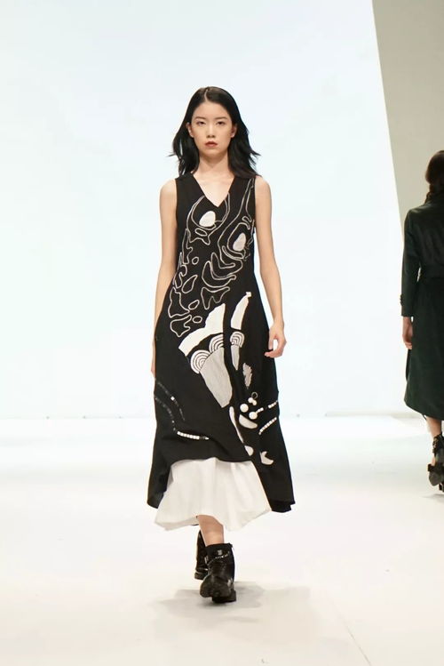 角 服裝與服飾專業17級女裝設計課程作品發布會